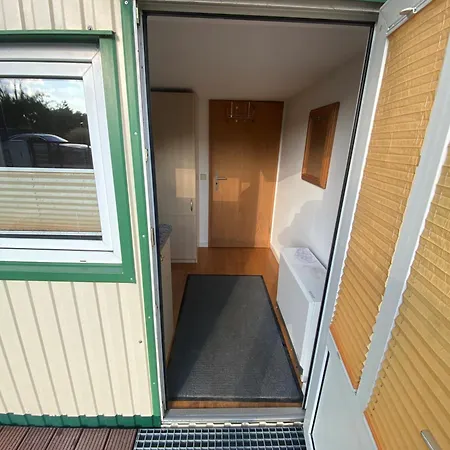 Bootshaus Am Inselseekanal 居斯特罗